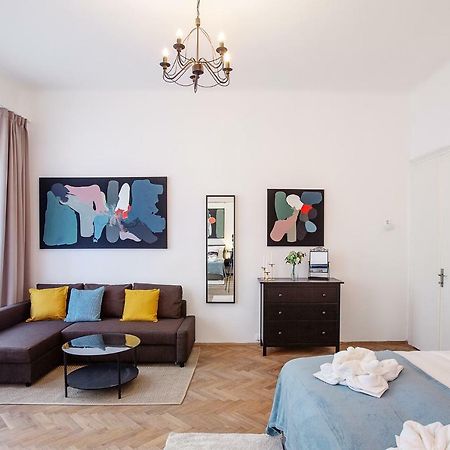5Br 2Bath Family Apt 5Mins To Wenceslas Square Prag Dış mekan fotoğraf