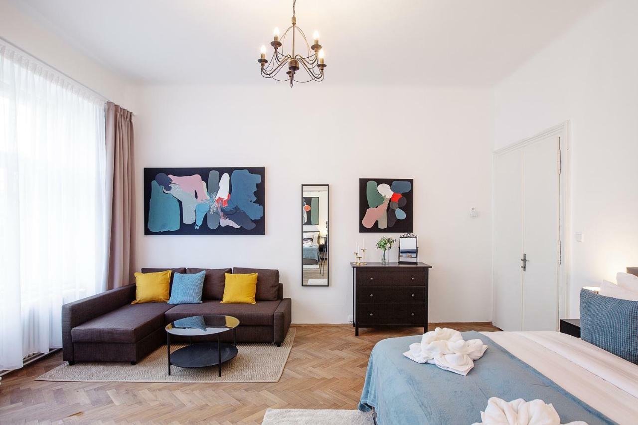 5Br 2Bath Family Apt 5Mins To Wenceslas Square Prag Dış mekan fotoğraf