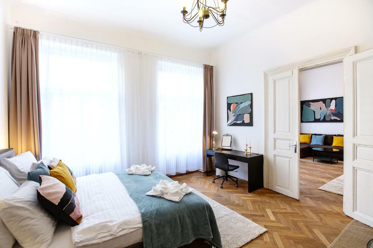 5Br 2Bath Family Apt 5Mins To Wenceslas Square Prag Dış mekan fotoğraf